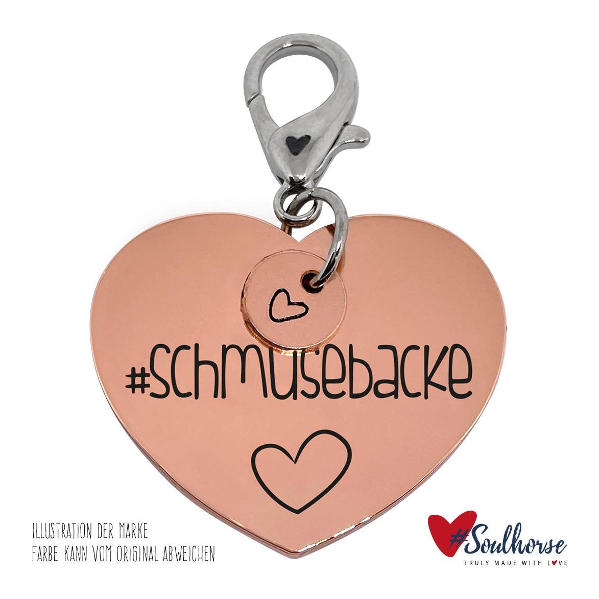 "Schmusebacke" Exklusive Pferdemarke mit Karabiner "Schmusebacke" Exklusive Pferdemarke mit Karabiner