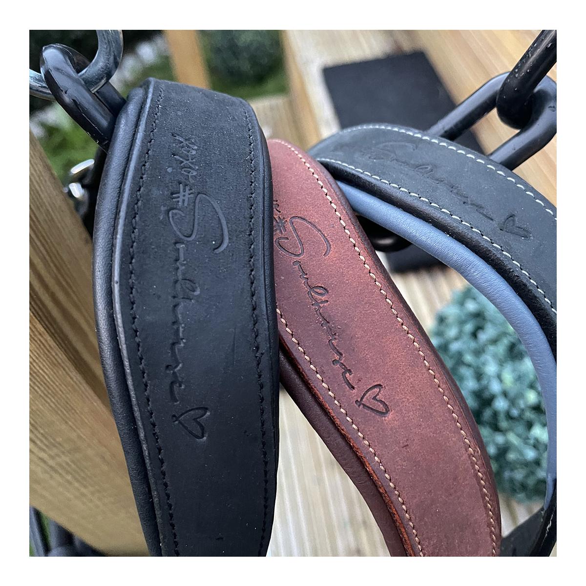 Elegantes Lederhalfter aus Fettleder