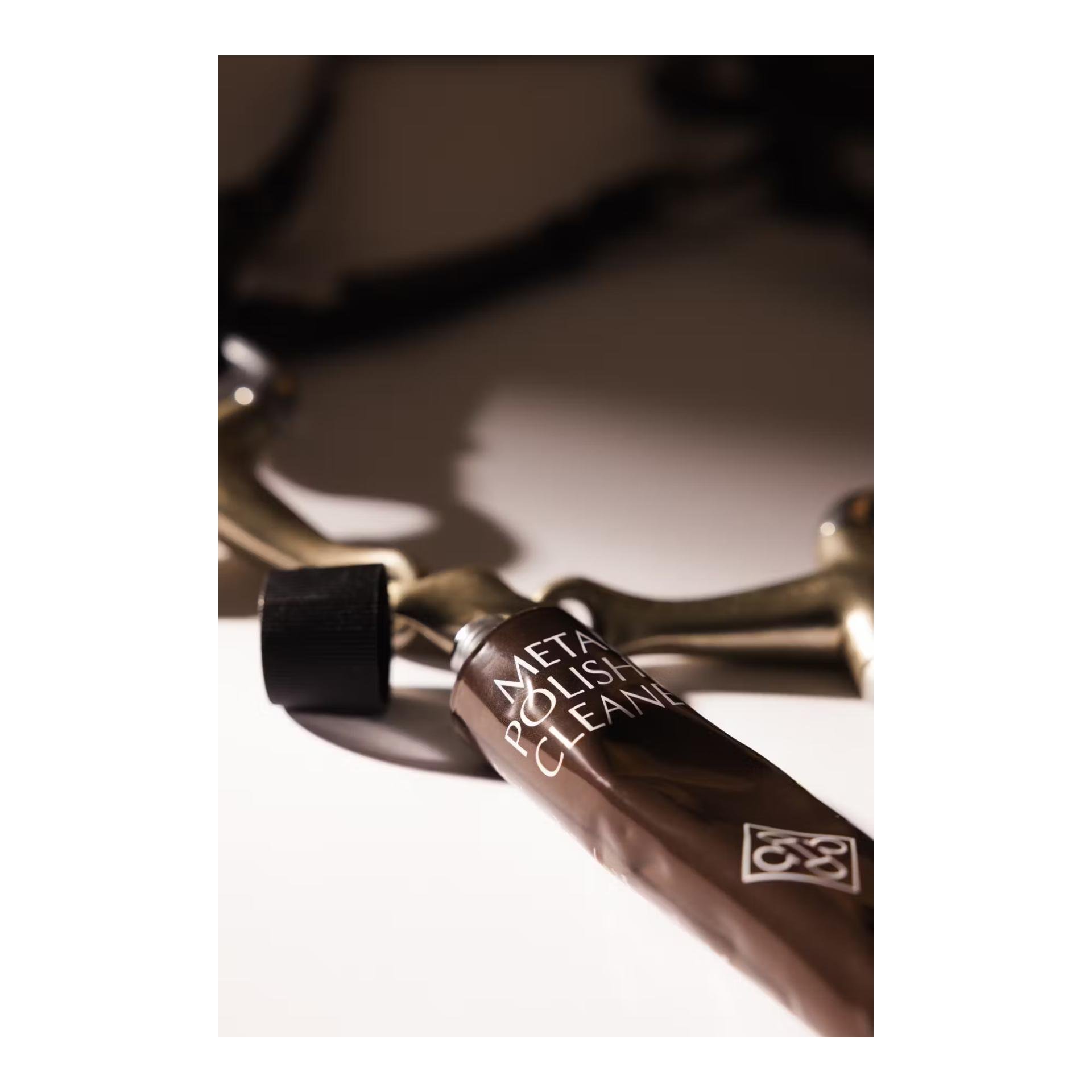 Metal polish & cleaner