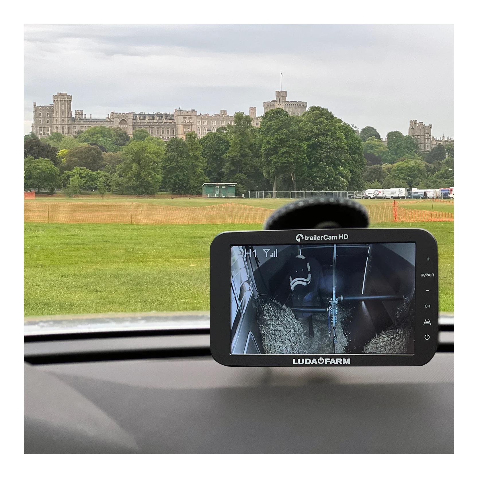 TrailerCam HD Profi Kamerasystem für Pferdeanhänger TrailerCam HD Profi Kamerasystem für Pferdeanhänger