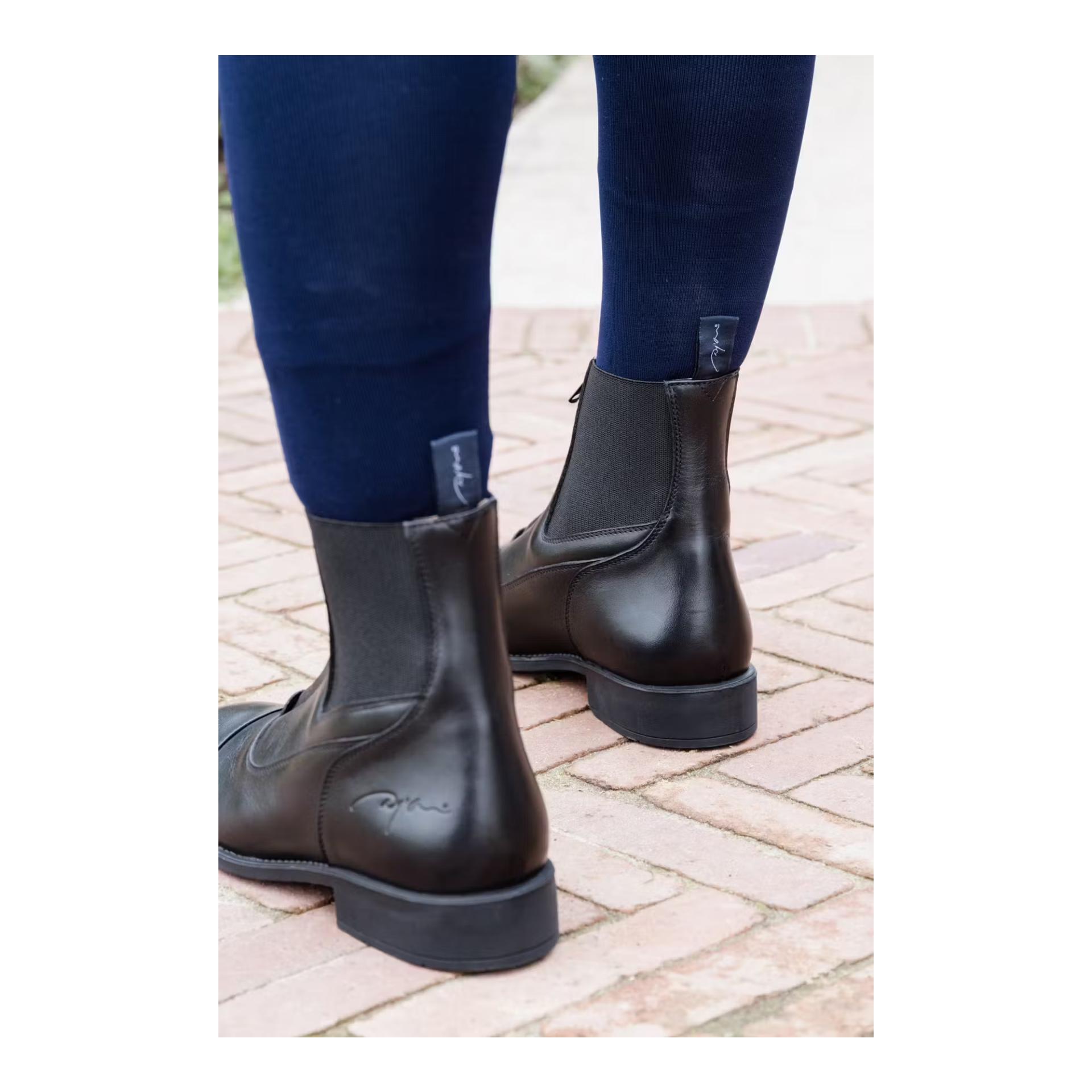 Stiefeletten mit Frontreißverschluss Stiefeletten mit Frontreißverschluss
