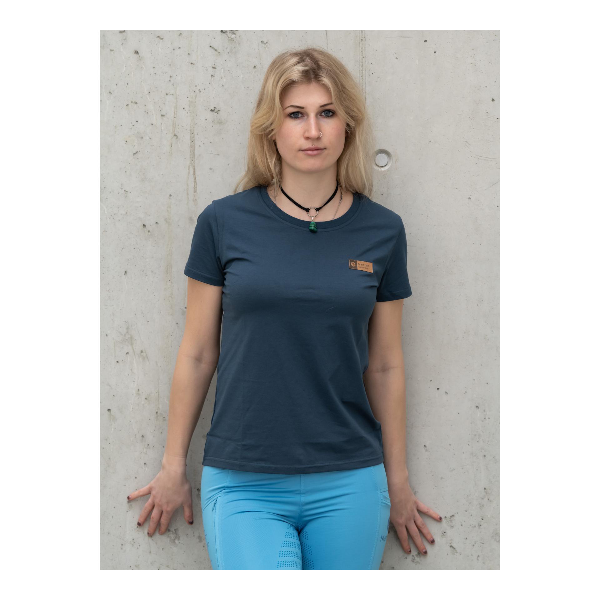 T-Shirt Essentials T-Shirt Essentials