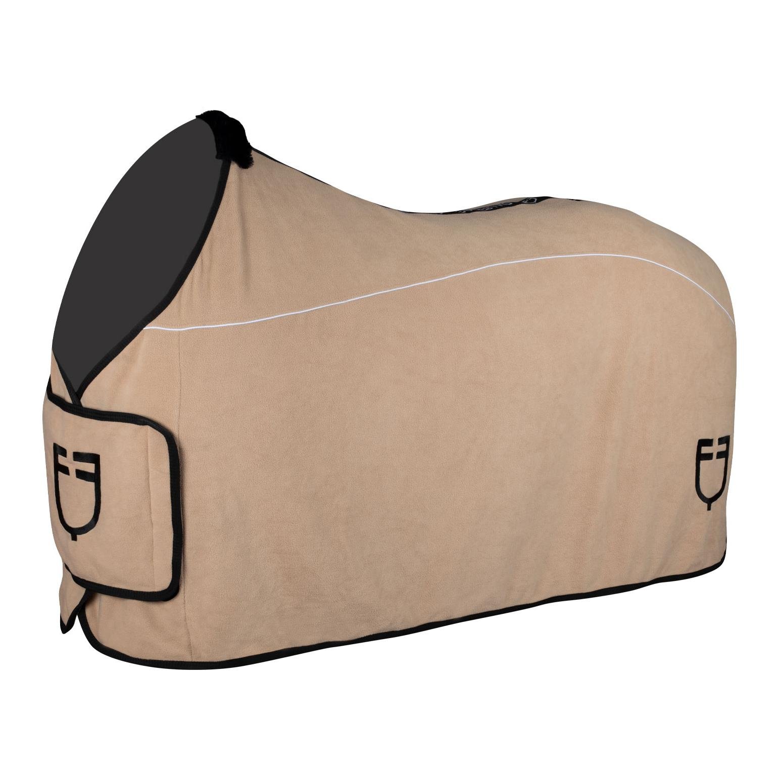 Pochette avec rabat sur le devant Pochette avec rabat sur le devant