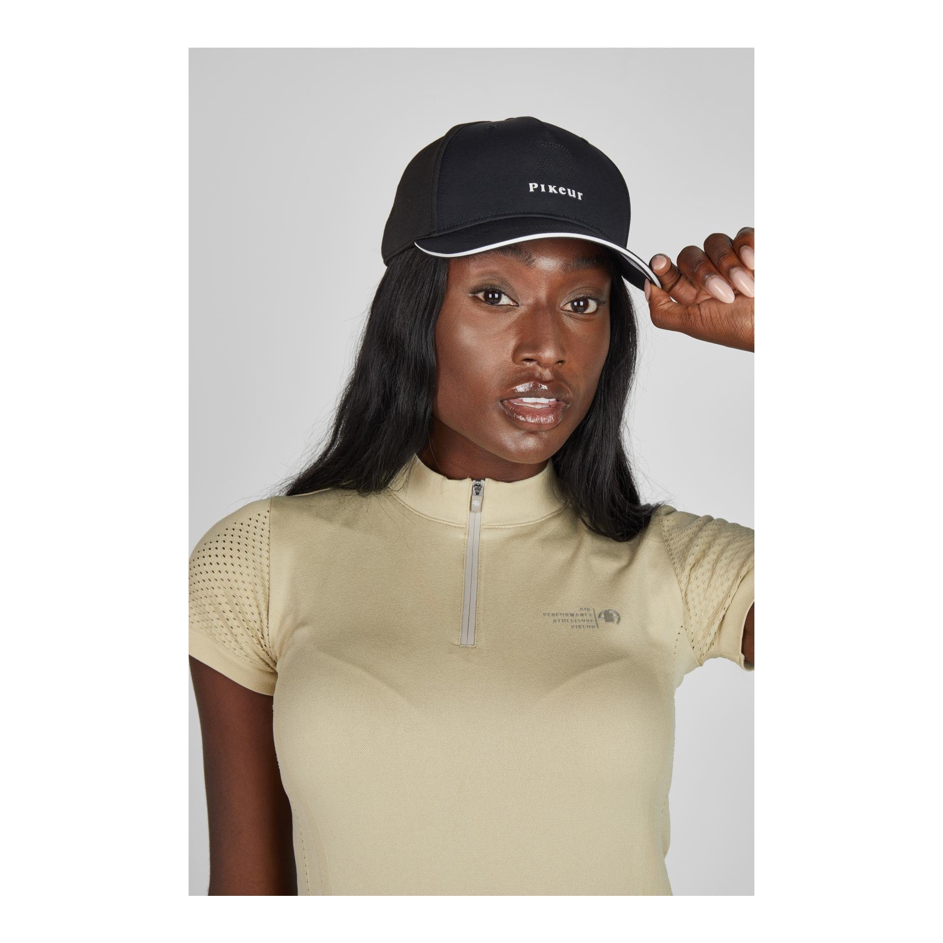 Pikeur Cap Lasercut & Mesh The Core 