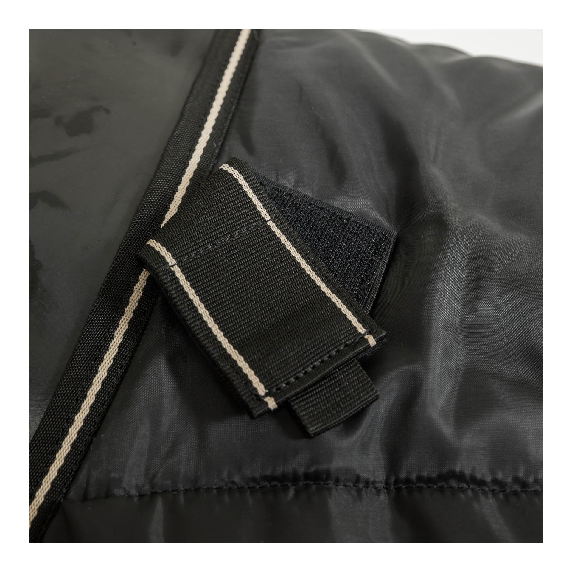 Unterdecke Rhyolite 100g - schwarz Unterdecke Rhyolite 100g - schwarz