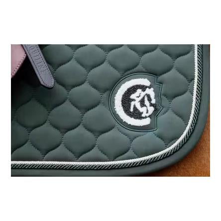 Schabracke onion quilt 3D logo Springen Schabracke onion quilt 3D logo Springen