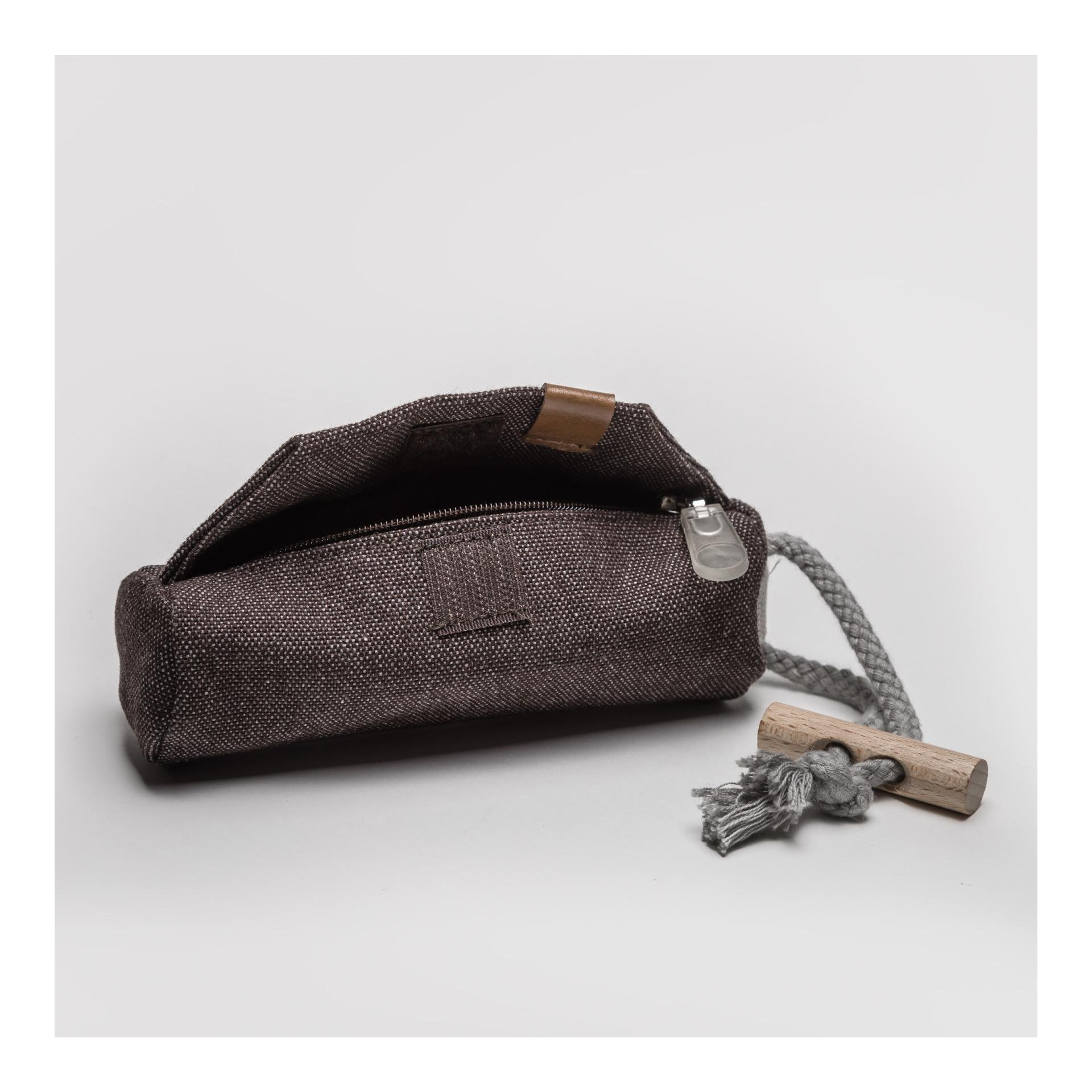 Futter Dummy - Heather Brown Futter Dummy - Heather Brown