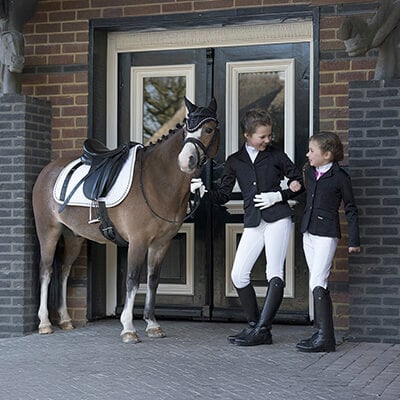 Kinder-Turnierbekleidung