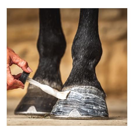 Cornucrescine Daily Hoof Moisturizer Cornucrescine Daily Hoof Moisturizer