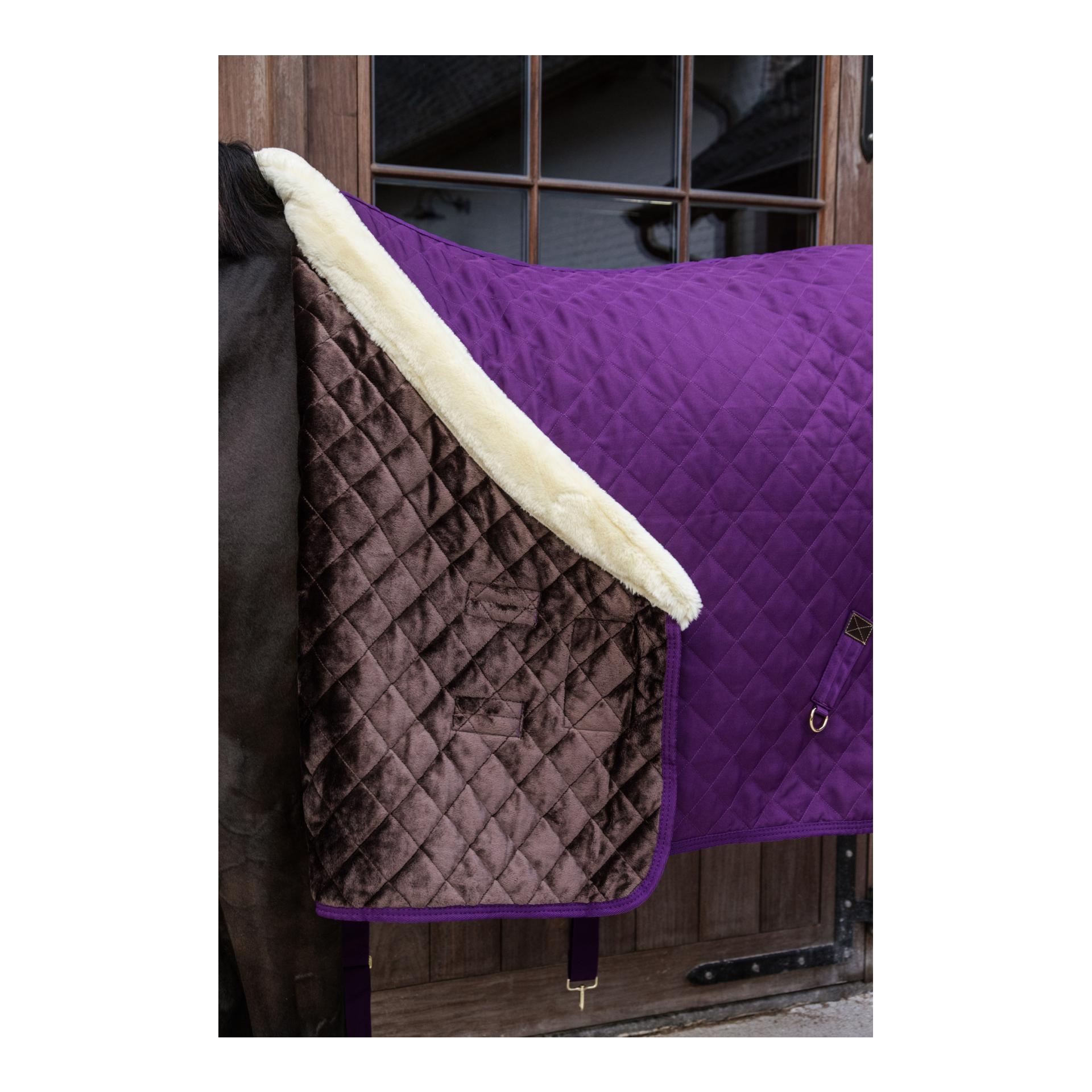 Turnierdecke 160g mit Fellkragen (Kunstfell) Turnierdecke 160g mit Fellkragen (Kunstfell)