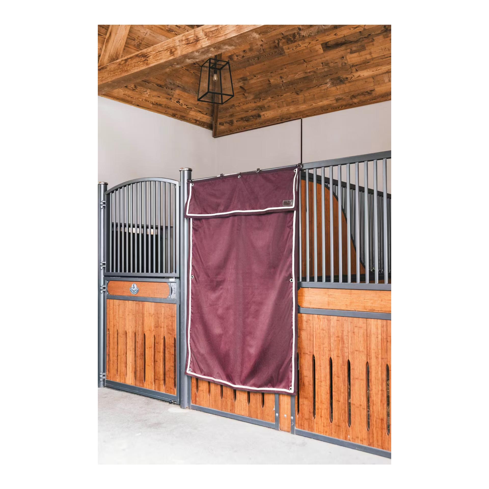Boxenwandvorhang wasserdicht classic Boxenwandvorhang wasserdicht classic